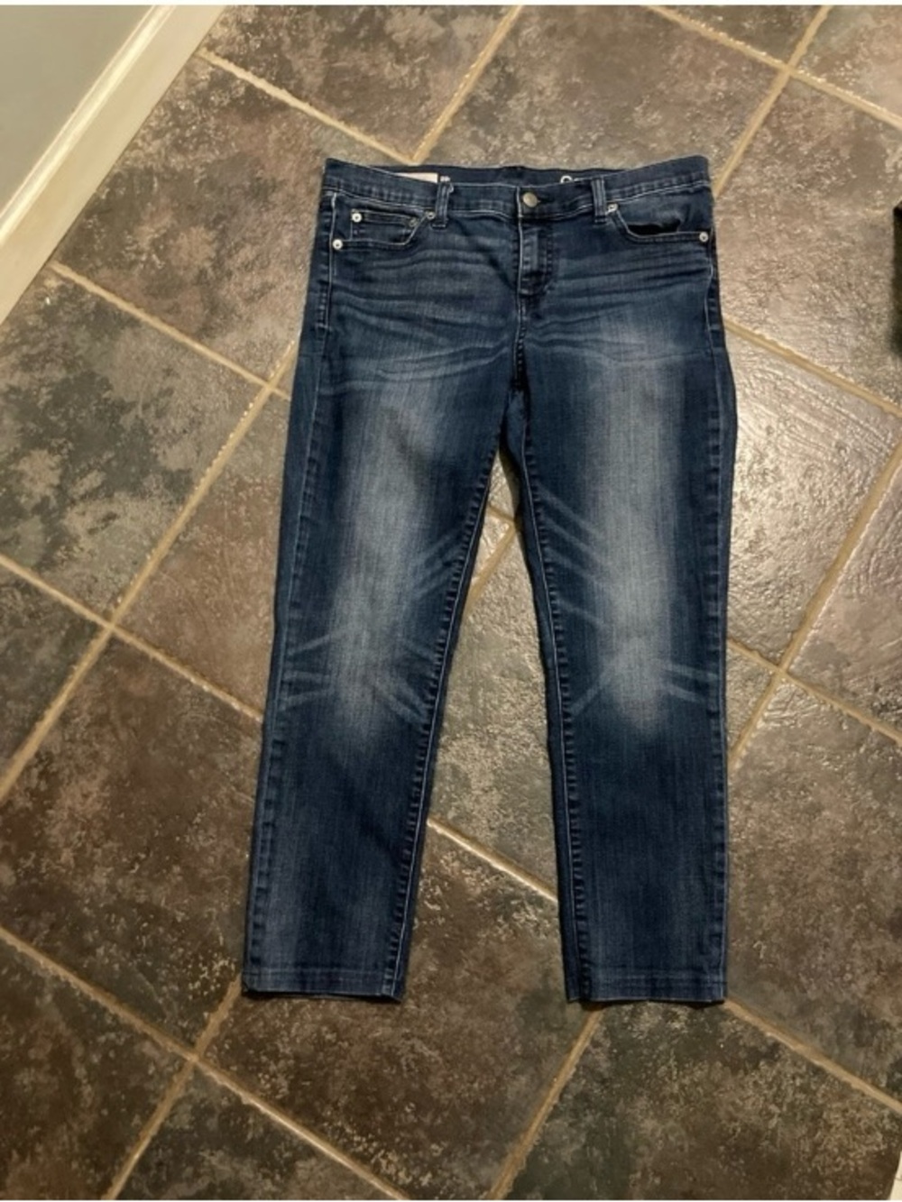 GAP Dark Blue Mid-Rise Girlfriend Style Jeans Women’s Size 29r